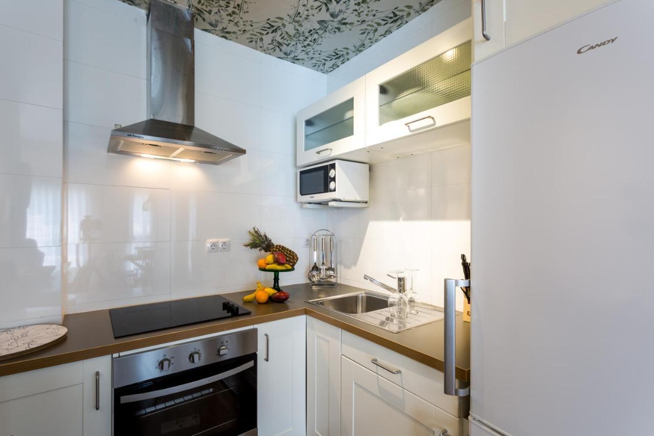 Apartamentos Rg Alameda De Hercules เซบีญา ภายนอก รูปภาพ