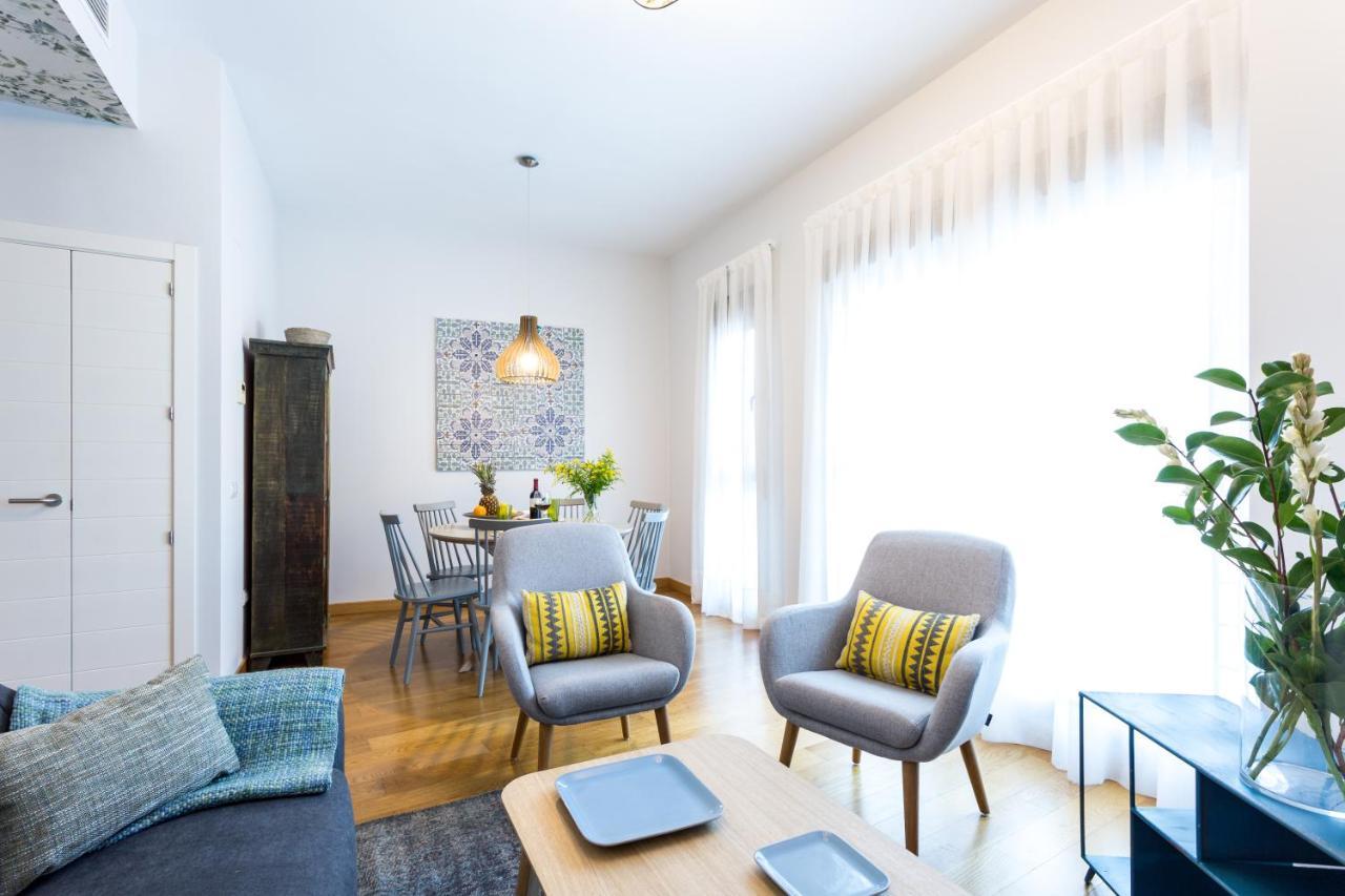 Apartamentos Rg Alameda De Hercules เซบีญา ภายนอก รูปภาพ